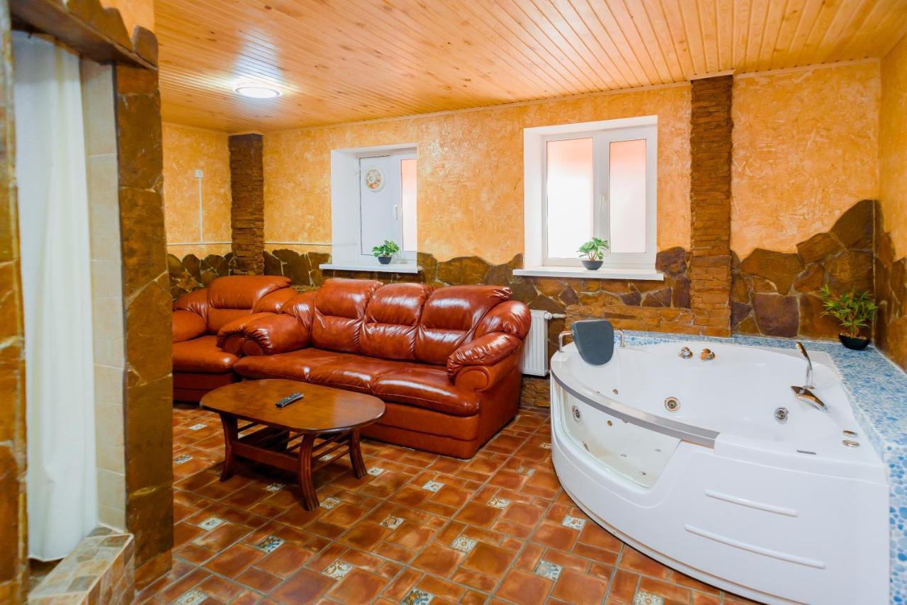 Premier Hotel Shafran Sumy Exterior foto