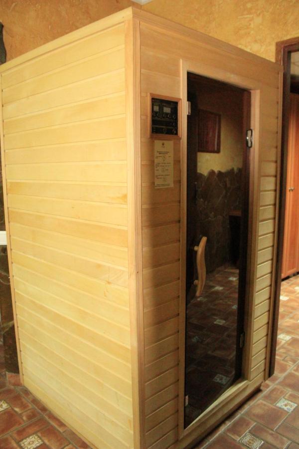 Premier Hotel Shafran Sumy Exterior foto